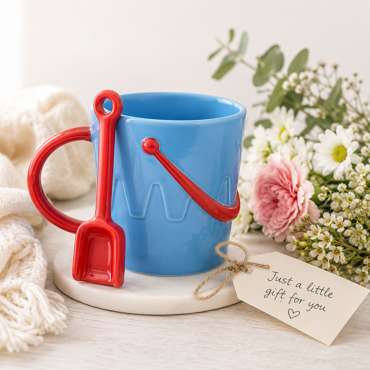 Seaside Bucket Mug with Ceramic Spade Spoon